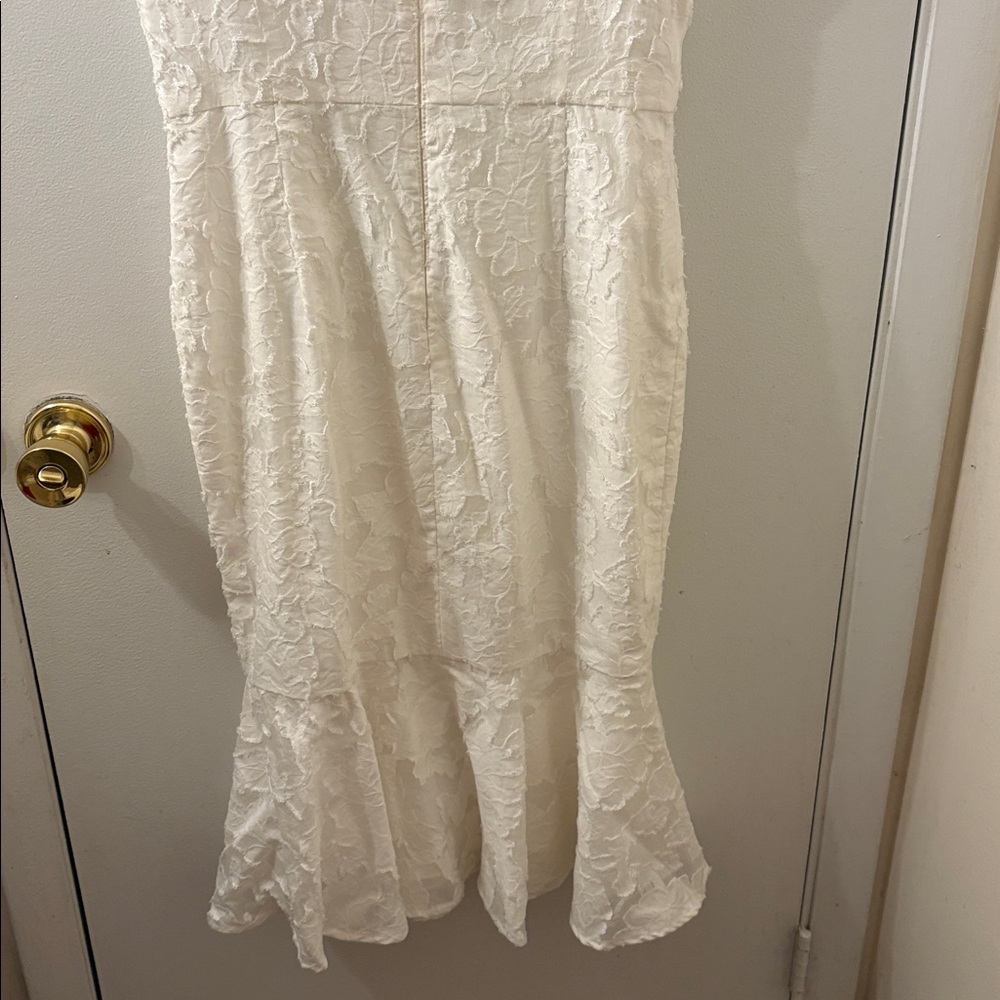 Maggy London White Lace Fit-and-Flare Midi Dress - Picture 14 of 15